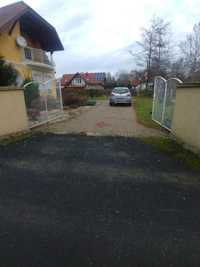 Vitorlas Villa, Emelet Balatonlelle Exterior photo